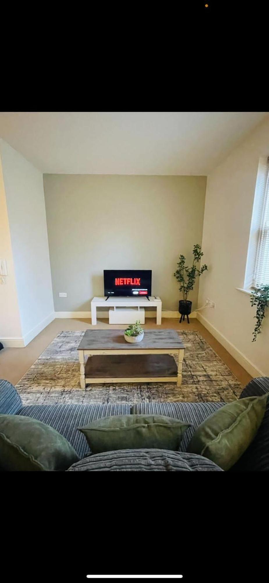 #St Georges Court By Derbnb, Spacious 2 Bedroom Apartments, Free Parking, Wi-Fi, Netflix & Within Walking Distance Of The City Centre Derby Extérieur photo