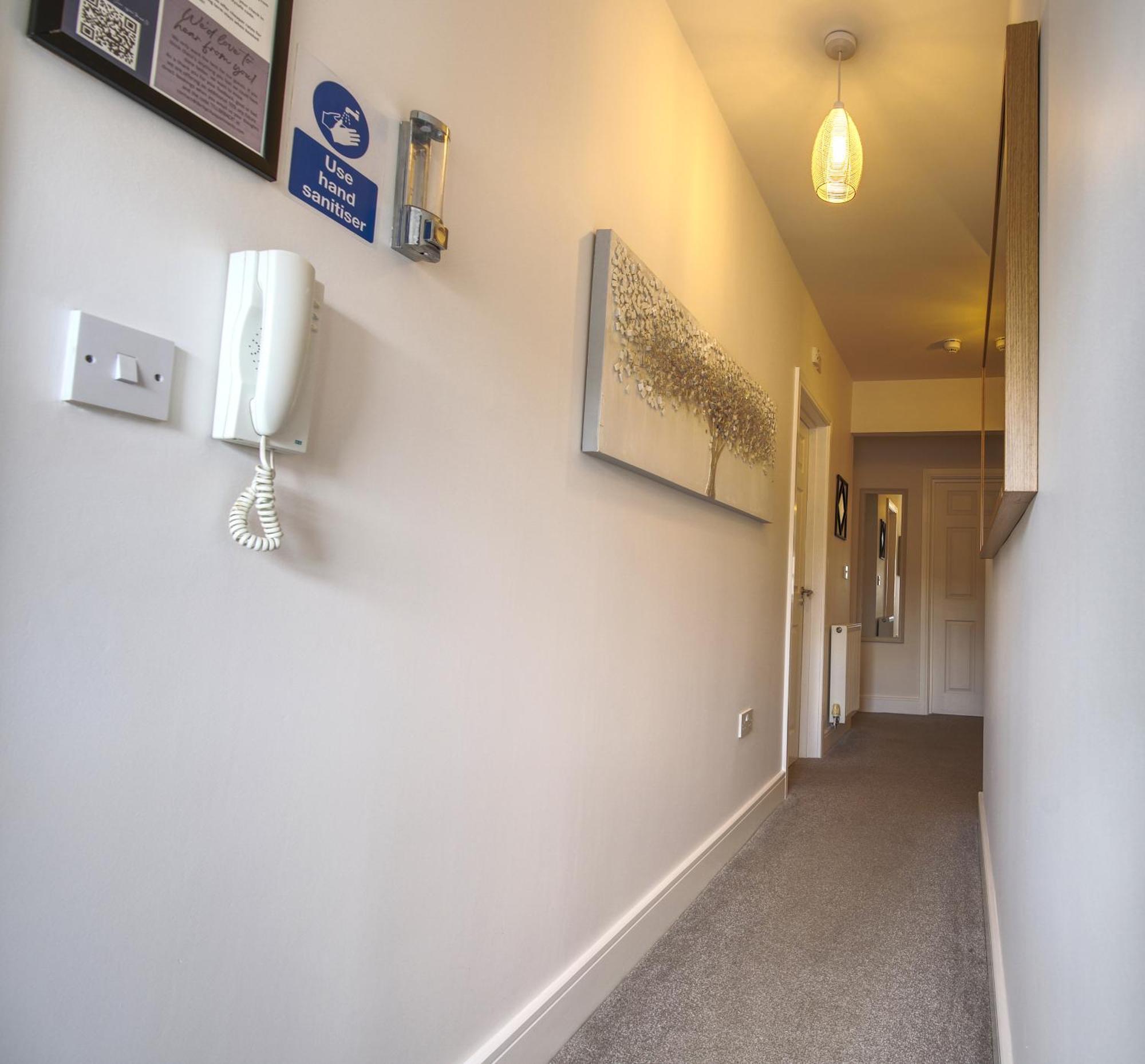 #St Georges Court By Derbnb, Spacious 2 Bedroom Apartments, Free Parking, Wi-Fi, Netflix & Within Walking Distance Of The City Centre Derby Extérieur photo