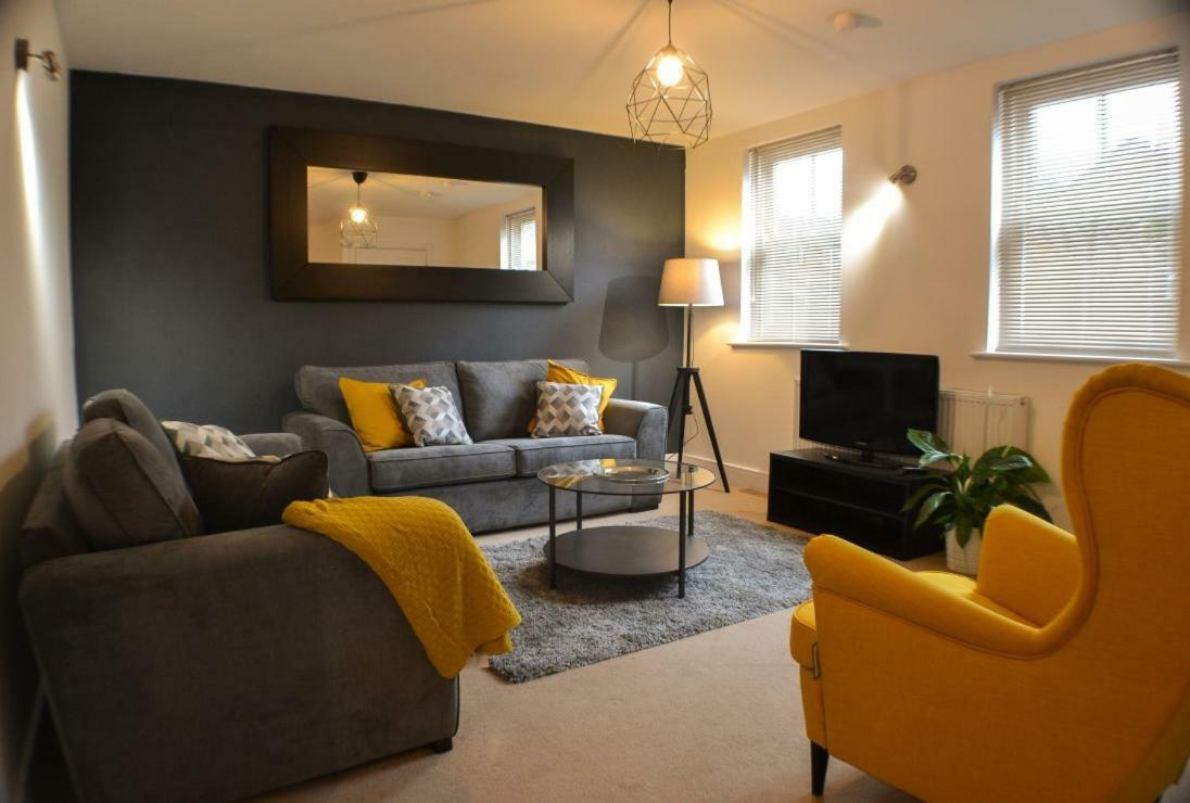 #St Georges Court By Derbnb, Spacious 2 Bedroom Apartments, Free Parking, Wi-Fi, Netflix & Within Walking Distance Of The City Centre Derby Extérieur photo