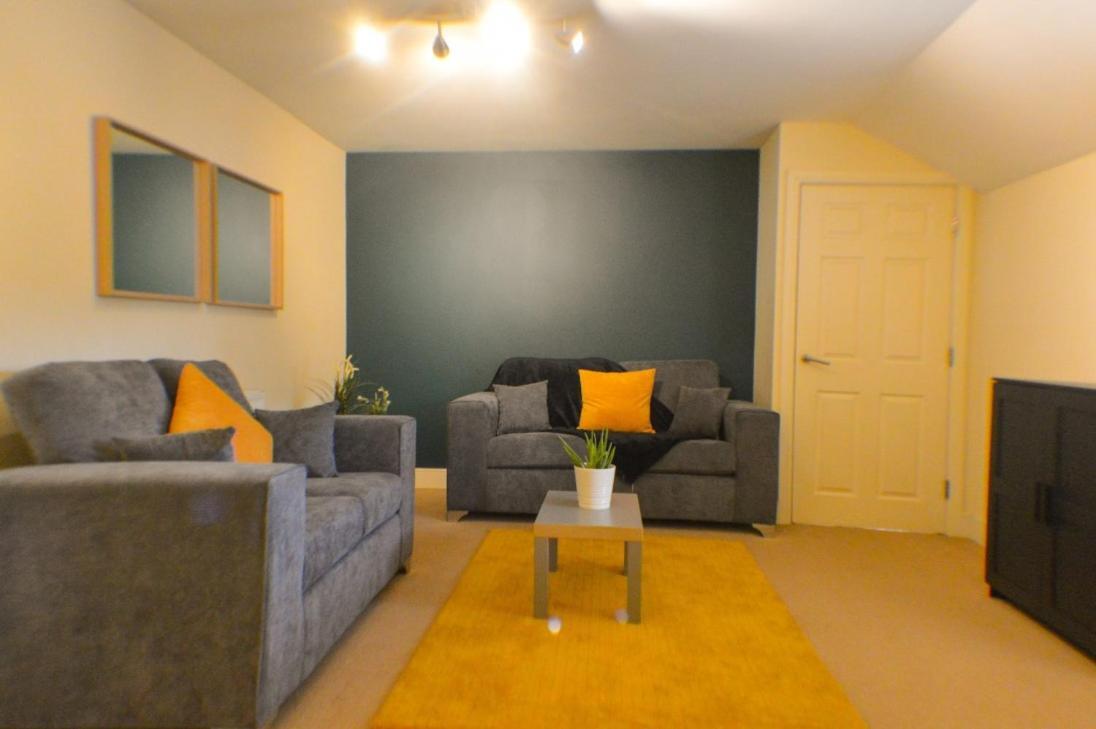 #St Georges Court By Derbnb, Spacious 2 Bedroom Apartments, Free Parking, Wi-Fi, Netflix & Within Walking Distance Of The City Centre Derby Extérieur photo